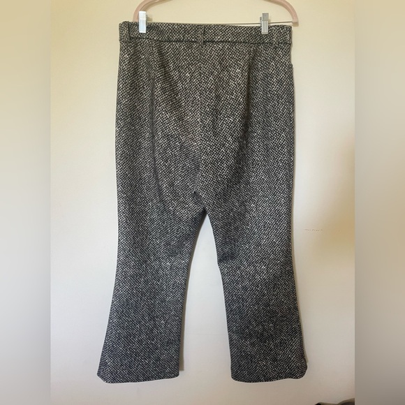 Tory Burch pants selling sizes 2 & 14 - Picture 3 of 3